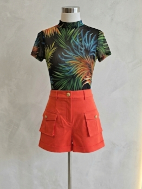 Pants - Bright Orange Cargo Pocket Shorts - Ladies *NWT*, Sz L